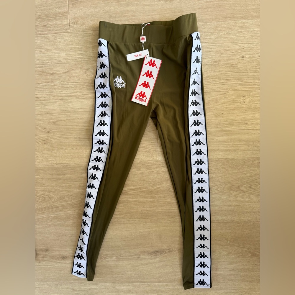 NWT KAPPA 222 Banda Anen Olive Green
Leggings Size SMALL